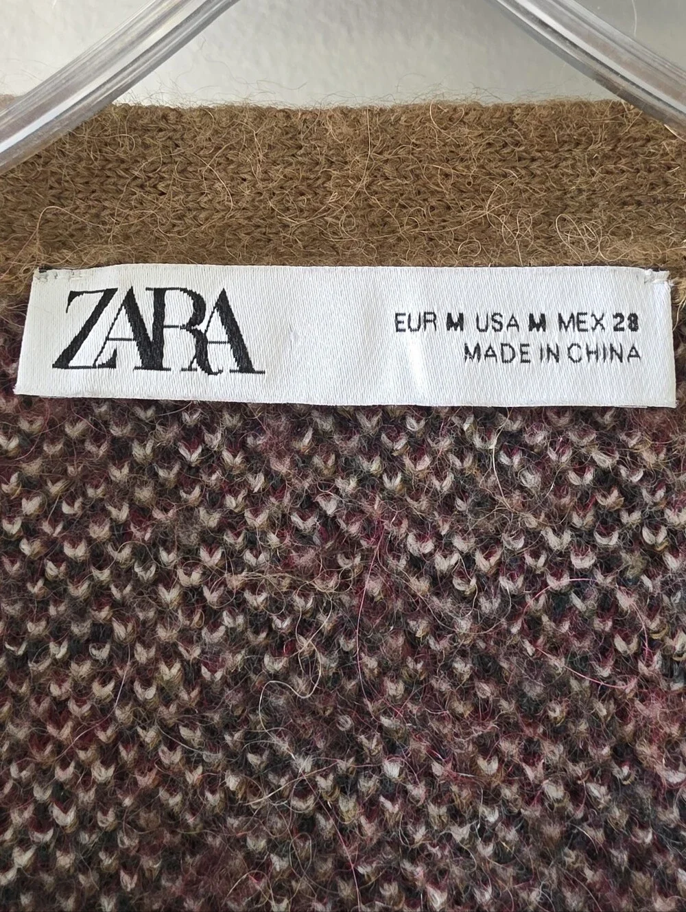 ZARA Women's Argyle V-Neck Cardigan with Green and Red Diamonds Size Medium